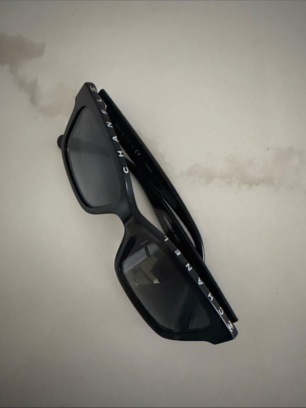 CHANEL Black Rectangular Sunglasses with Logo Temples